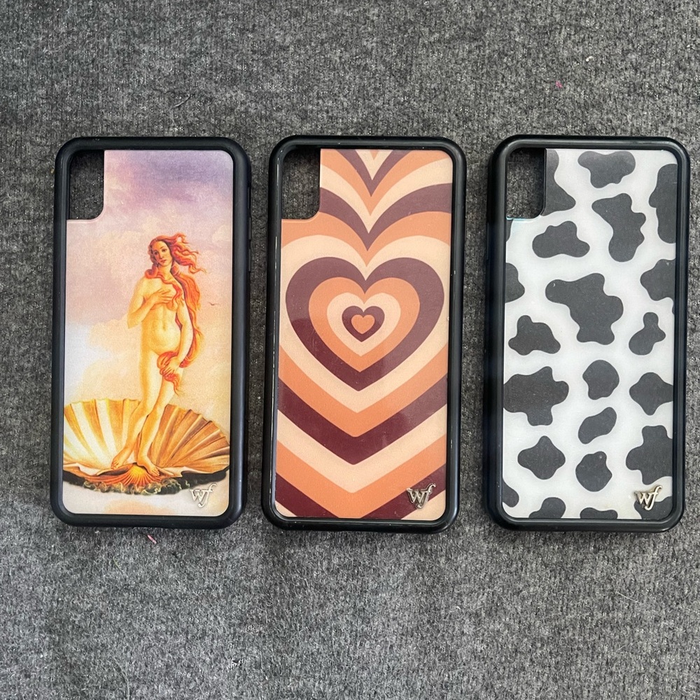 Wildflower XS Max phone cases. Three EUC phone cases. Bundle.